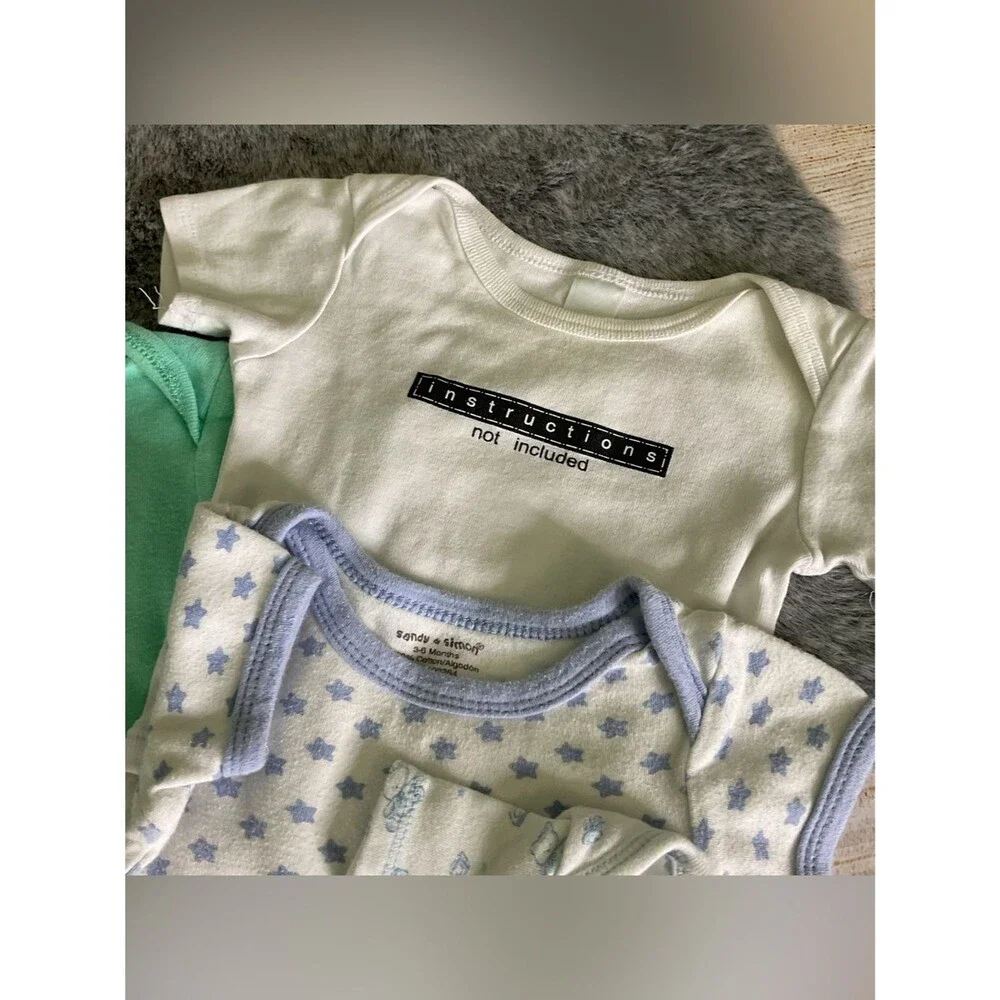 Baby Clothing Bundle Onesie Lot Size 3-6M